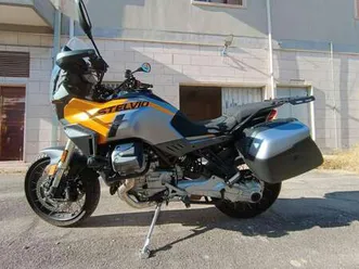 moto guzzi stelvio grigio