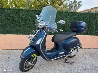 vespa 300 gts supertech très bon état