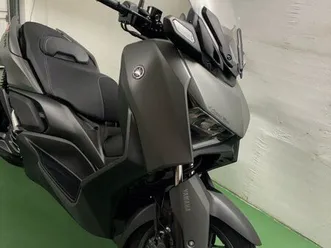 yamaha x-max 125 – 2025 – 672 km – état neuf – disponible de suite