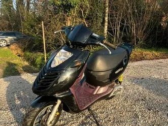 ② aprilia sonic gp