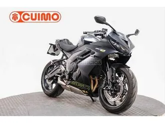 triumph - daytona 660