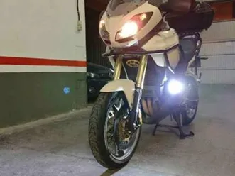 triumph - tiger 1050