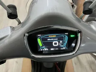 piaggio primavera vespa elettrica 70 kmh e5 argento