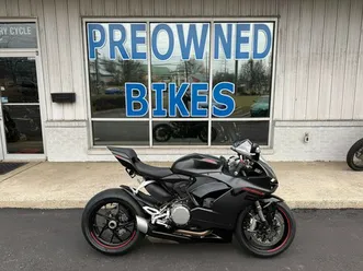 2024 ducati superbike