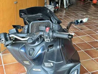 yamaha tmax 560 blu/azzurro