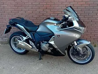 honda vfr 1200 honda vfr 1200f (dct) zilver
