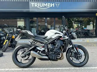 triumph street triple 765 r