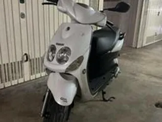 neos yamaha 50