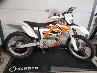 250 r