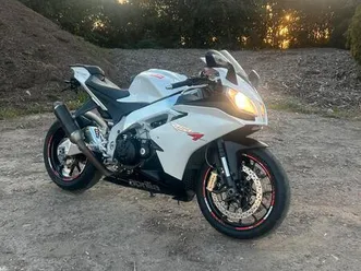 aprilia rsv4 1000 / leo vince / checkheft / top zustand