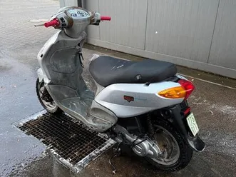 piaggio fly 50 4 takt roller