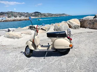 piaggio vespa p200e del 1982