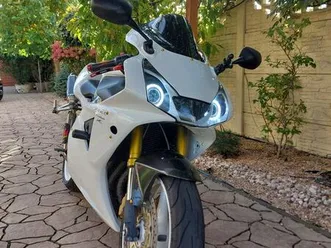 honda cbr 954 rr – 2003 do 17.02. silnik bdb, bez wkladu poddębice