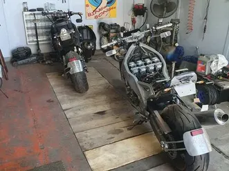 streetfighter yamaha fzr 1000 2 stück eigenbau