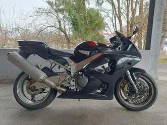 honda cbr 900rr fireblade