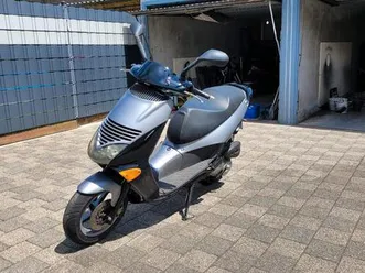 aprilia leonardo 125