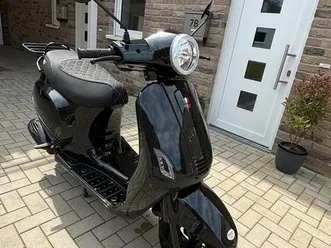 roller gedrosselt 25 km/h (papiere 50km/h)