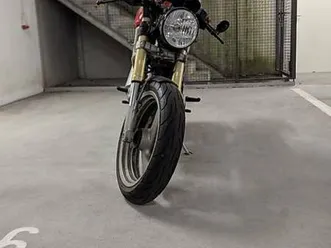 ducati supersport 600 custom café racer canton zoug -