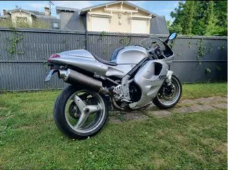 triumph daytona 955i