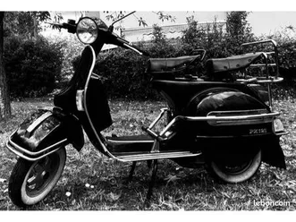 125 px vespa -piaggio 3300 km