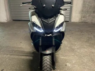 aprilia sr gt 125 sport