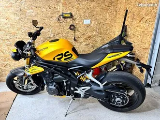 triumph speed triple 1200 rs