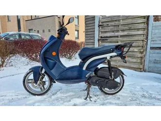 ② scooter peugeot ludix