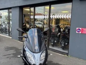 piaggio mp3 300 hpe abs asr euro5 2019 300 cm3 | scooter | 3 270 km | noir | 64200 biarritz