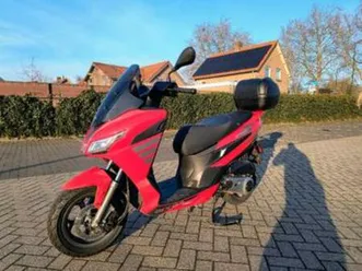 aprillia sxr 50 - 2025 - 2440 km — scooters | aprilia — marktplaats