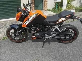 moto ktm 200 duke