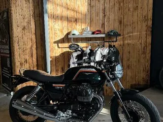 ② moto guzzi v7 special