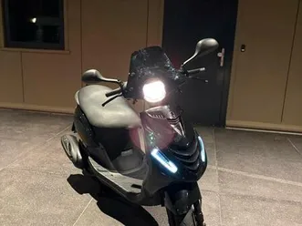 ② piaggio zip 50 cc 4 takt