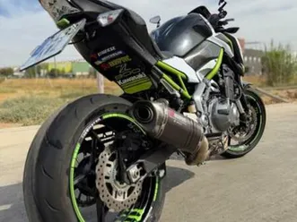 kawasaki - z900