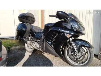 kawasaki 1400 gtr année 2011