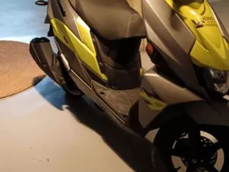 scooter suzuki avenis