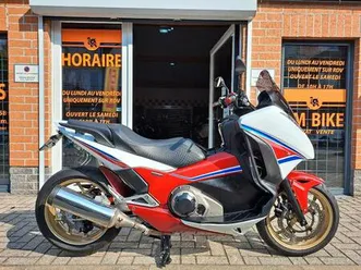 ② honda integra 750 dct de mars 2015 12 900 kms !