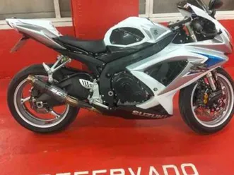 suzuki - gsxr 600 k8