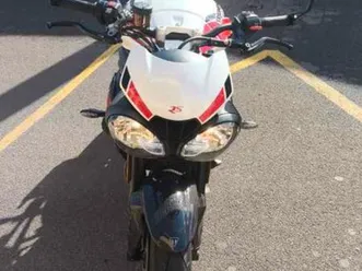 triumph - speed triple rs 1050