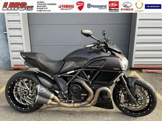 ducati diavel carbon 2015 1200 cm3 | moto roadster | 15 500 km | noir | 89100 sens