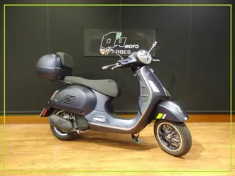 vespa gts 125ie super 2022 125 cm3 | scooter | 490 km | bleu | 65000 tarbes