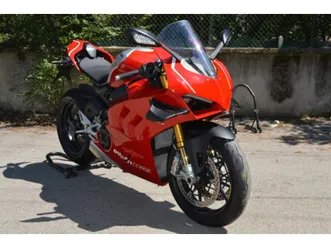 ducati panigale v4r akrapovic →