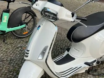 vespa piaggio vespa sprint 50