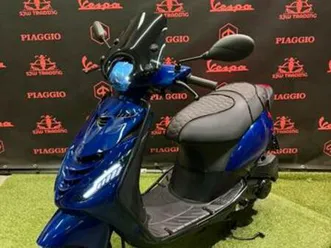 piaggio zip 2019 brom! san marino blue / rs zadel / garantie — scooters | piaggio — marktplaats