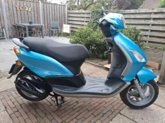 piaggio fly bromscooter geel kenteken met werk — scooters | piaggio — marktplaats