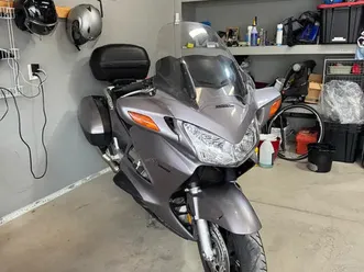 honda st1300 with a real cruise!