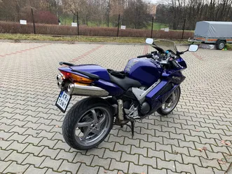 honda vfr 800 vtec + grzane manetki + stelaż i kufer kappa