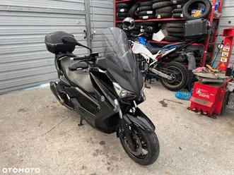 yamaha x-max