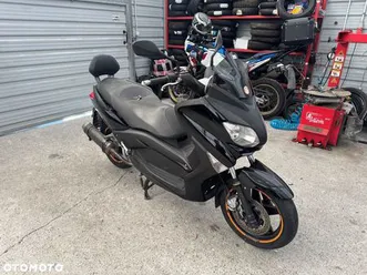 yamaha x-max