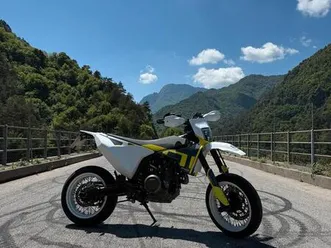 husqvarna 701 supermoto