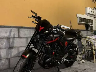 yamaha mt-03 naked rosso